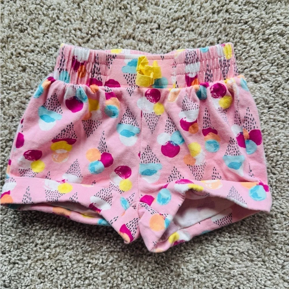 Bundle of 2 Baby Girl Shorts Plaid printed and Ice cream printed – 6-12 Months